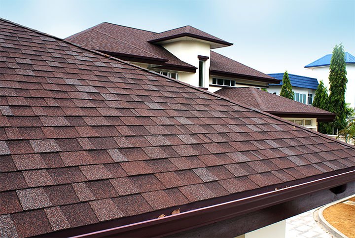 Обзор различных кровельных материалов для скатных крыш